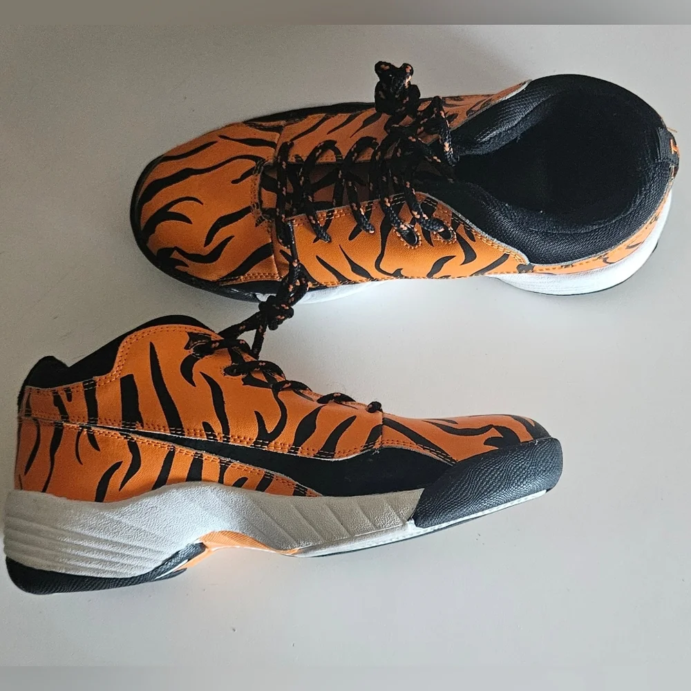 NWOT TCG Tiger Print Athletic Shoes